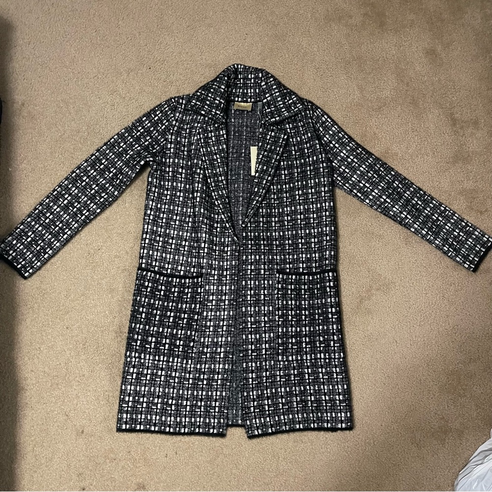 NWT Elie Tahari black and white jacket